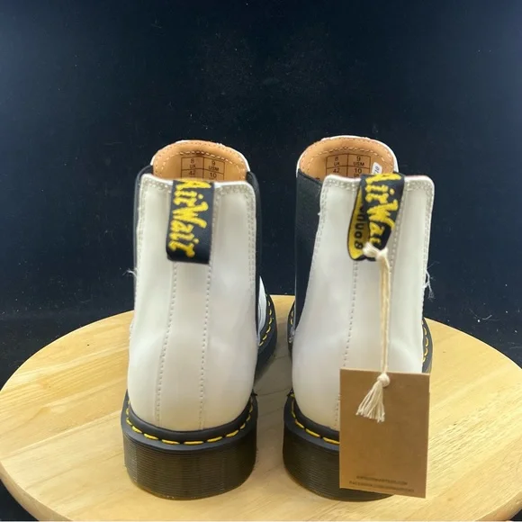 NEW Dr Martens 2976 Ys Unisex Leather Chelsea Boots In White Size Women 10/Men 9 - Picture 6 of 10